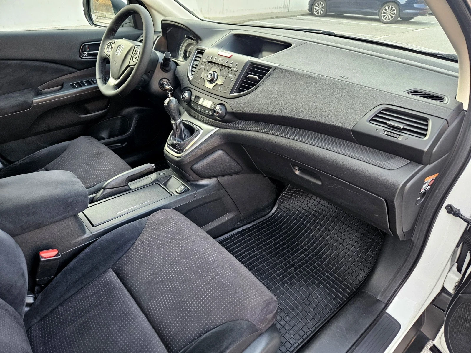 Honda Cr-v 2.0 БЕНЗИН 4Х4 РЪЧКА, снимка 12 - Автомобили и джипове - 56039530