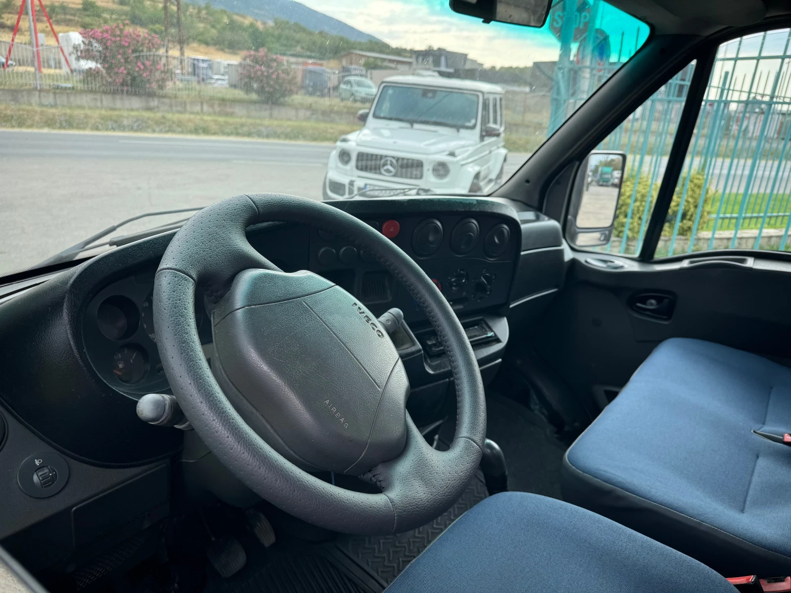 Iveco Daily Тристранен самосвал - изображение 4