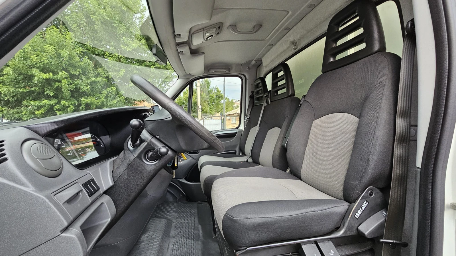 Iveco Daily 35S17 3.0D 6SP CH-МИНУСОВИ ГРАДУСИ-ТОП СЪСТ-ЛИЗИНГ - изображение 8