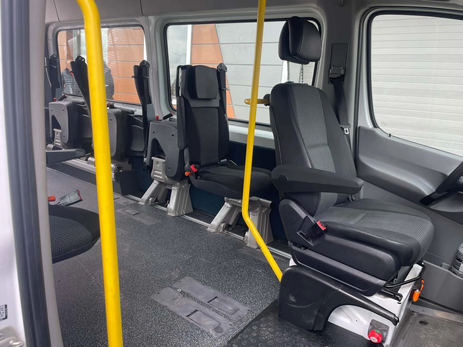 Mercedes-Benz Sprinter 313 8+ 1, снимка 11 - Бусове и автобуси - 54227885