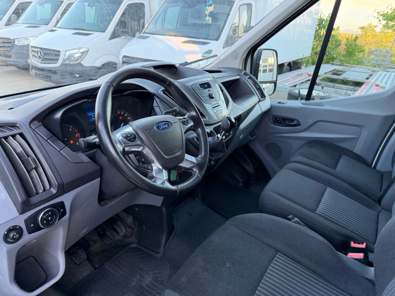 Ford Transit 125.000КМ!2.2TDCI!ТОП!КЛИМА!, снимка 13 - Бусове и автобуси - 54704400