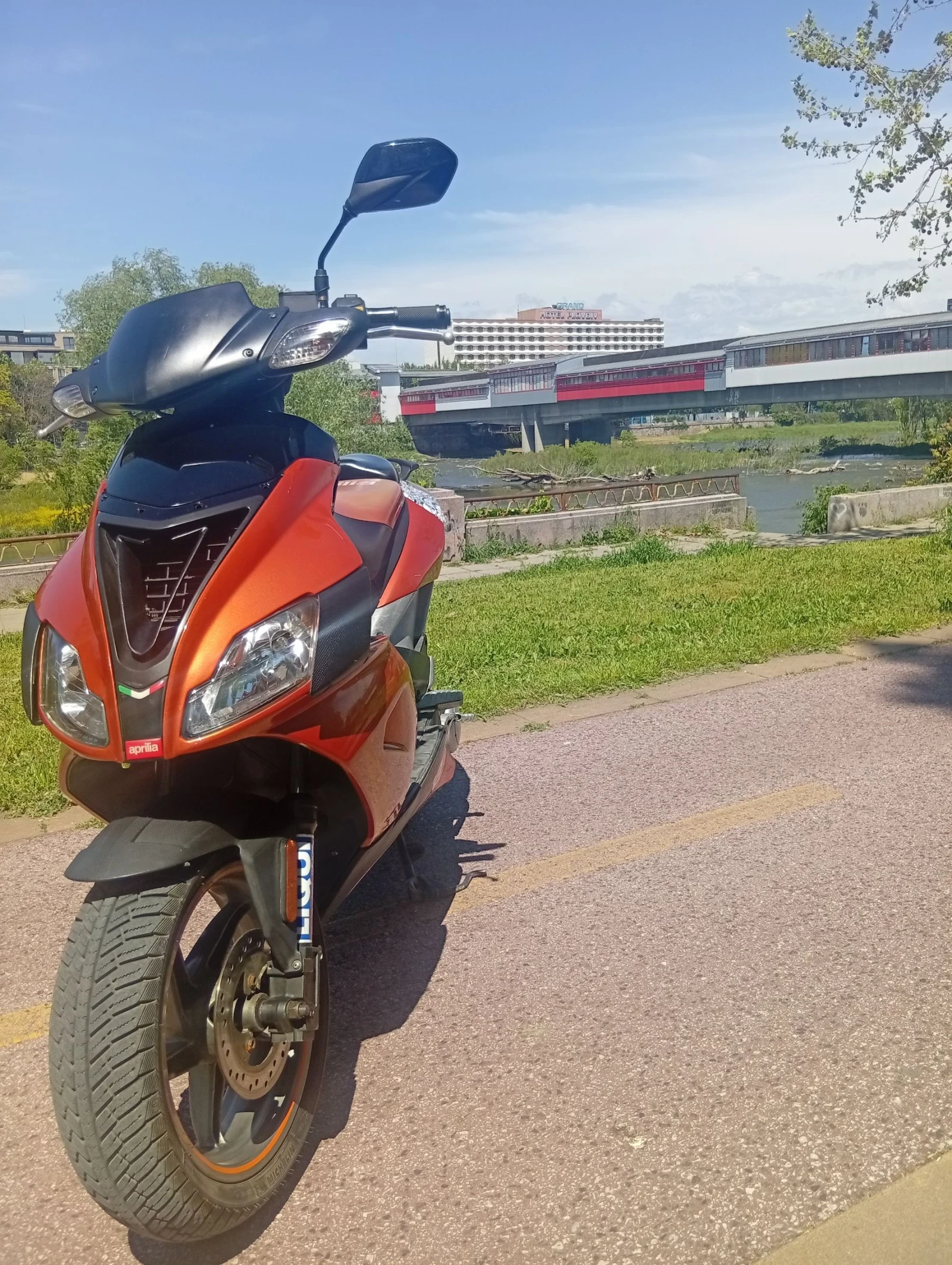 Aprilia Sr Фактори , снимка 3 - Мотоциклети и мототехника - 54412226