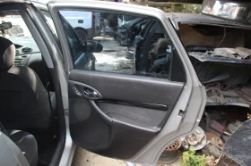 Ford Focus 1.6i/LPG  101 кс.  - САМО НА ЧАСТИ , снимка 11