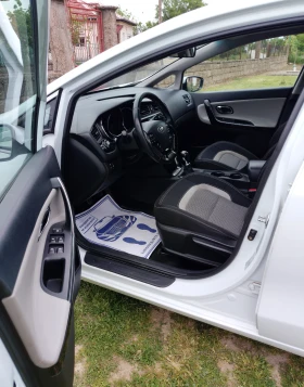 Kia Ceed 1.6crsi 128кс, снимка 6