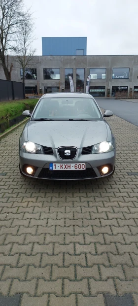 Seat Ibiza КЛИМАТРОНИК, снимка 1