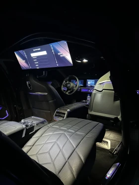 BMW 750 е THEATRE SCREEN* AUTO DOORS* ICON GLOW, снимка 15