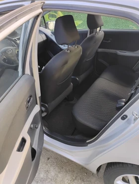 Обява за продажба на Toyota Yaris 1.3 i AUTOMATIC  ~9 500 лв. - изображение 11 | Auto.bg Обява за продажба на Toyota Yaris 1.3 i AUTOMATIC  ~9 500 лв. - изображение 11