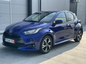 Toyota Yaris 1.5 HEV 13.000km - изображение 1