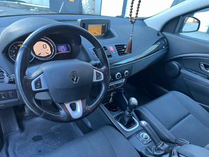 Renault Megane, снимка 7 - Автомобили и джипове - 48702638