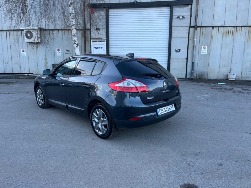 Renault Megane, снимка 2 - Автомобили и джипове - 48702638