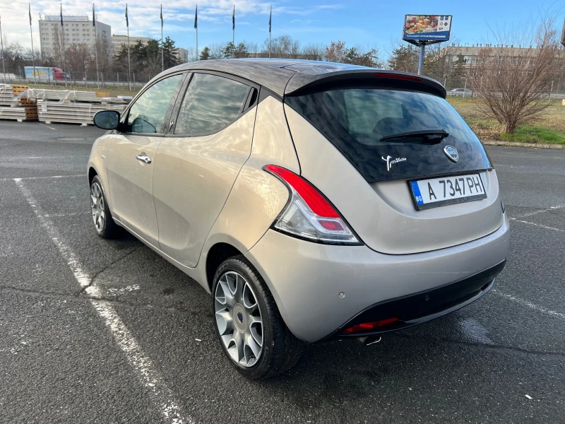 Lancia Ypsilon 0.9 турбо бензин , снимка 5 - Автомобили и джипове - 48703387