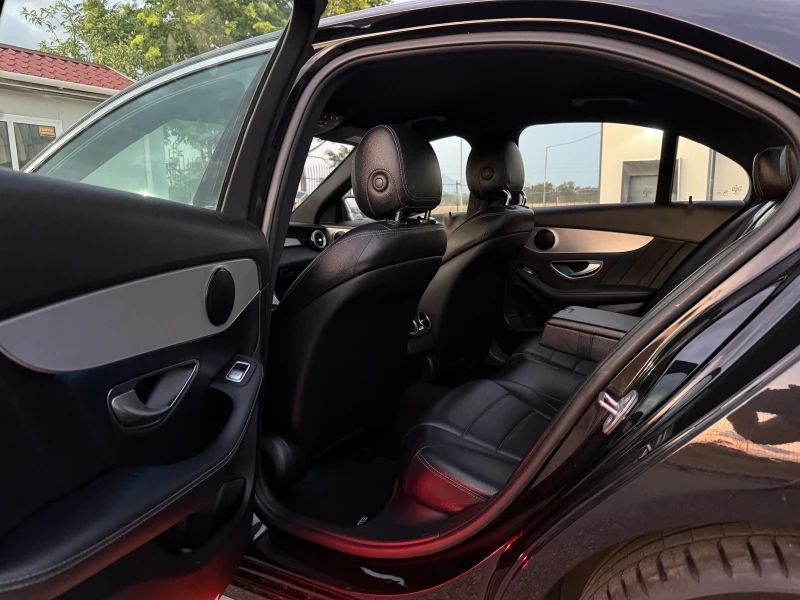 Mercedes-Benz C 220 AMG , KEYLESS Naght Pakage, снимка 11 - Автомобили и джипове - 50854612