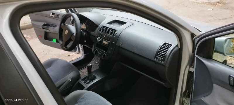 VW Polo, снимка 7 - Автомобили и джипове - 52048472
