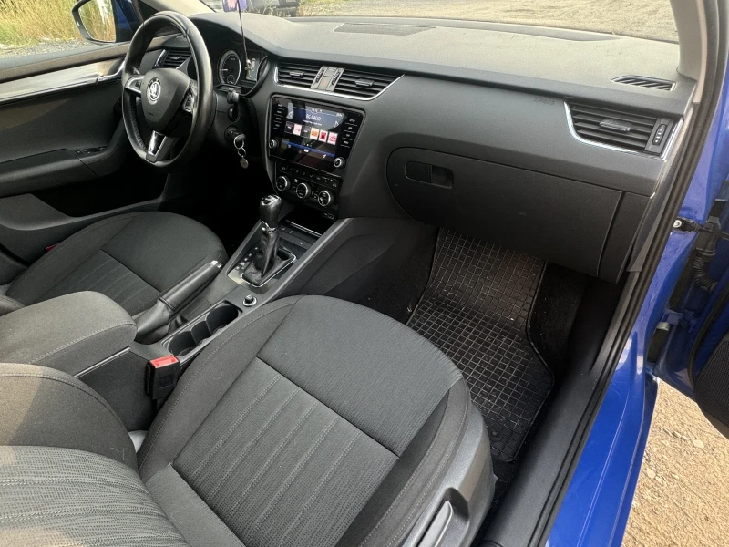 Skoda Octavia 1.5G-TEC , снимка 8 - Автомобили и джипове - 52115906