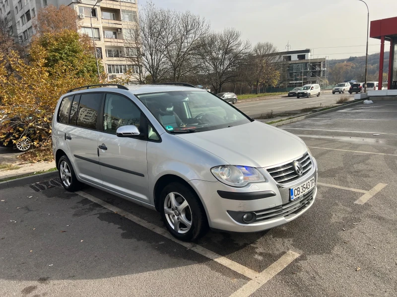 VW Touran, снимка 2 - Автомобили и джипове - 52431434
