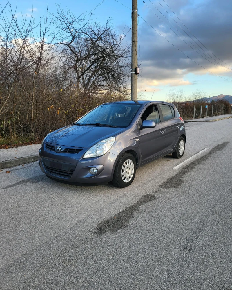 Hyundai I20 1.25 АГУ, снимка 2 - Автомобили и джипове - 52617609
