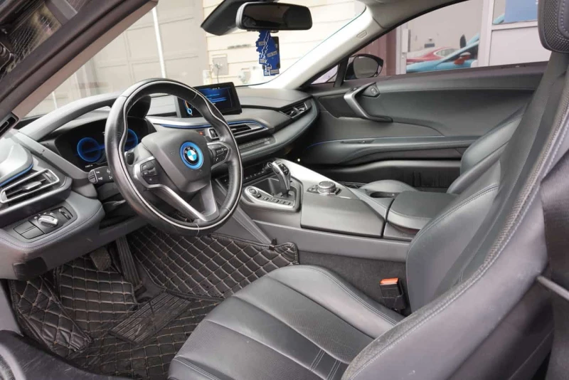 BMW i8 * 2dr Cpe * KEYLESS* ПОДГРЕВ* ПАНО* , снимка 5 - Автомобили и джипове - 53519554