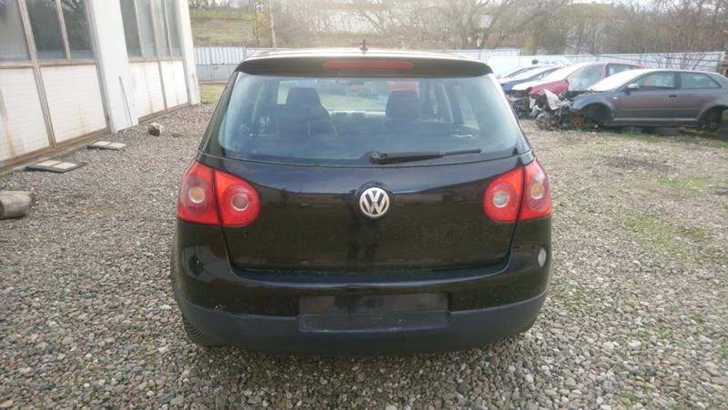 VW Golf 1.9Bls 105, снимка 14 - Автомобили и джипове - 34959738