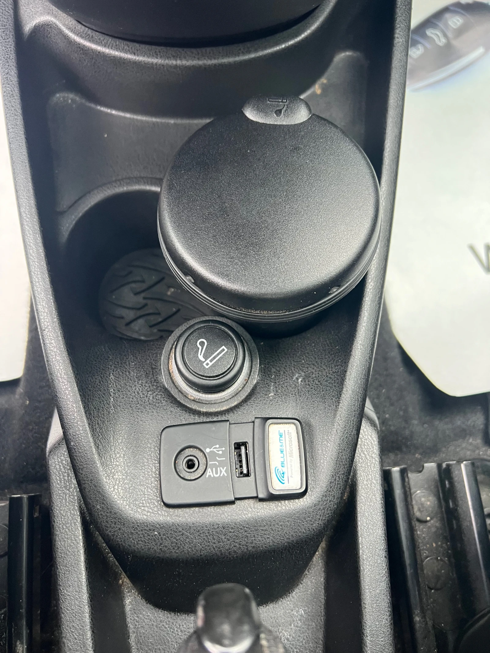 Lancia Ypsilon 0.9    | Mobile.bg   16