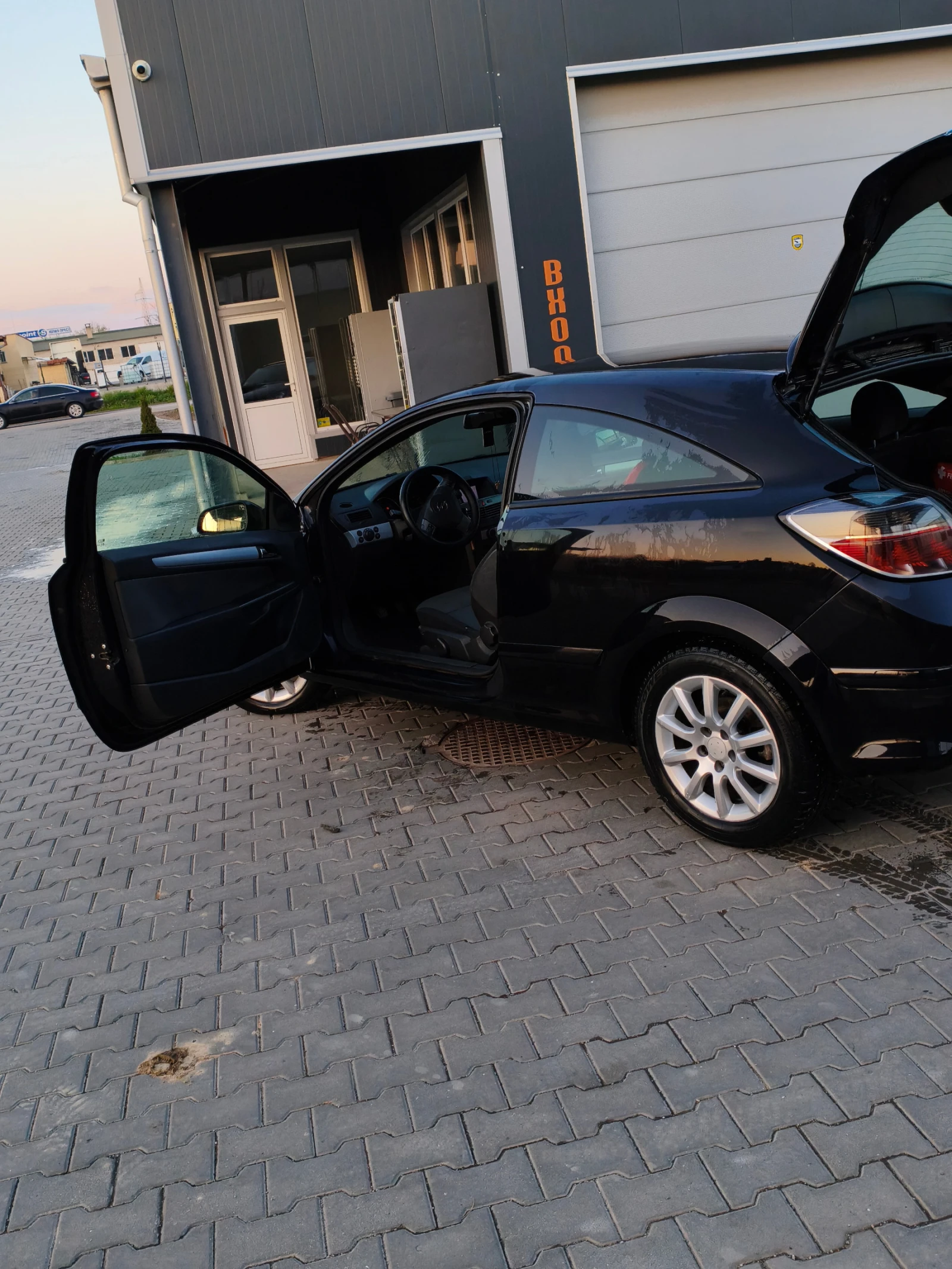 Opel Astra H GTC 1.6 105кс. - изображение 4