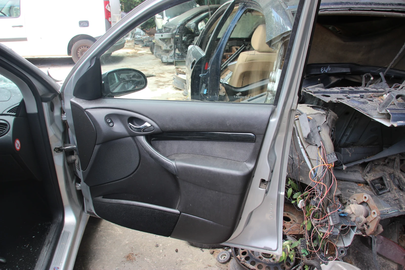 Ford Focus 1.6i/LPG  101 ��.  - ���� �� �����  | Mobile.bg � ����������� 12