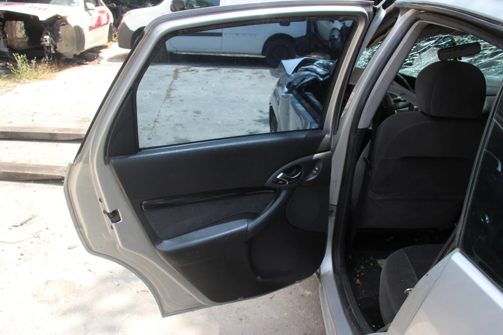 Ford Focus 1.6i/LPG  101 ��.  - ���� �� �����  | Mobile.bg � ����������� 13