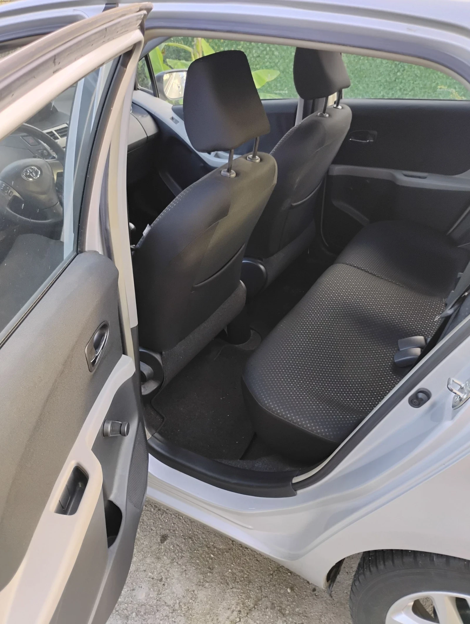 Toyota Yaris 1.3 i AUTOMATIC  | Mobile.bg — изображение 12
