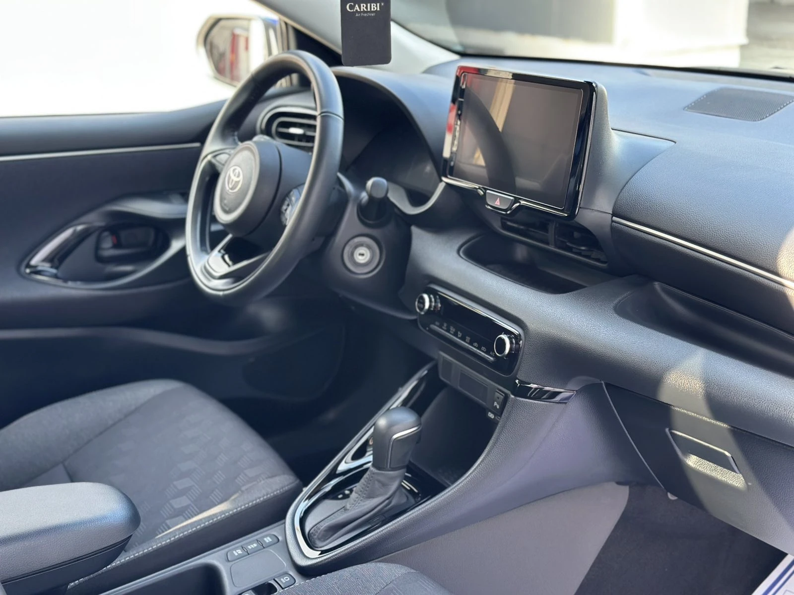 Toyota Yaris 1.5 HEV 13.000km | Mobile.bg   11