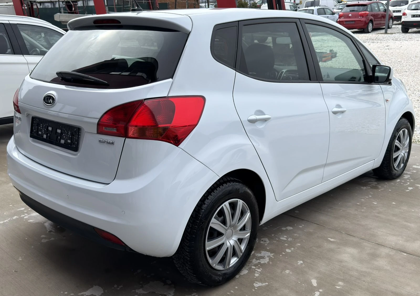Kia Venga 1.4 CRDi EURO5 A - изображение 5