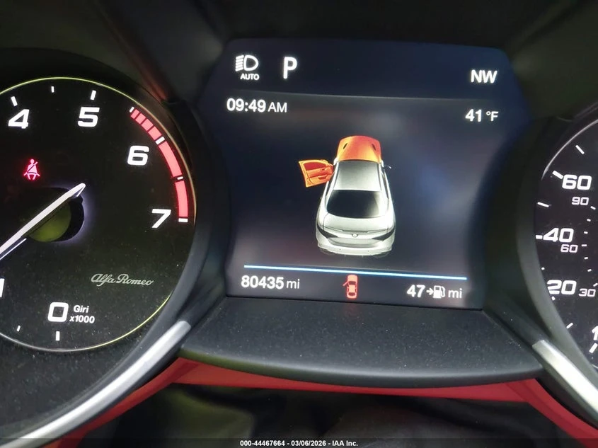 Alfa Romeo Giulia 2018 ALFA ROMEO GIULIA TI SPORT RWD, снимка 10 - Автомобили и джипове - 54051025