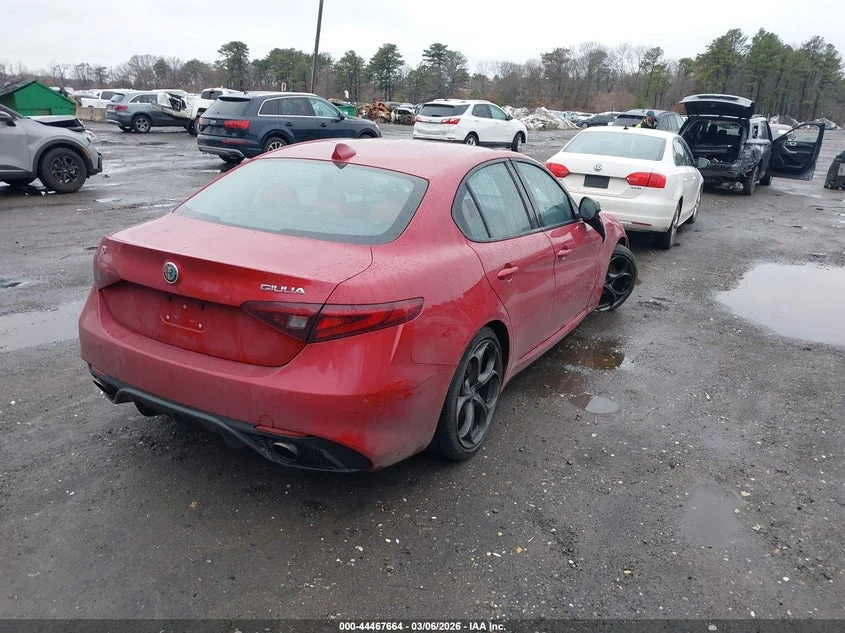 Alfa Romeo Giulia 2018 ALFA ROMEO GIULIA TI SPORT RWD, снимка 9 - Автомобили и джипове - 54051025