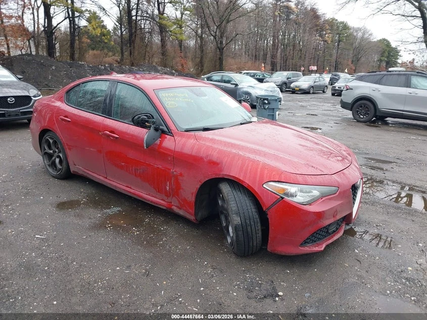 Alfa Romeo Giulia 2018 ALFA ROMEO GIULIA TI SPORT RWD
