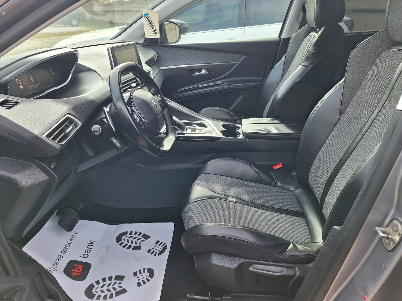 Peugeot 5008 1.6HDI* Автоматик/Навигация/Камера/Кросуей/Allure*, снимка 14 - Автомобили и джипове - 54163060