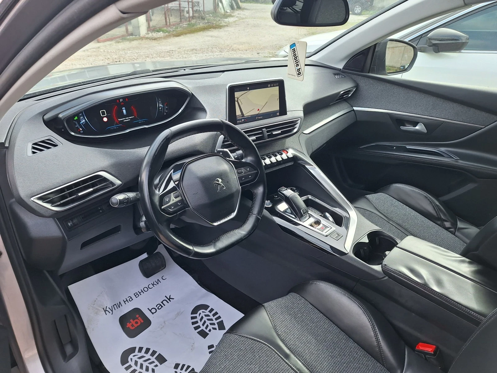 Peugeot 5008 1.6HDI* Автоматик/Навигация/Камера/Кросуей/Allure*, снимка 12 - Автомобили и джипове - 54163060