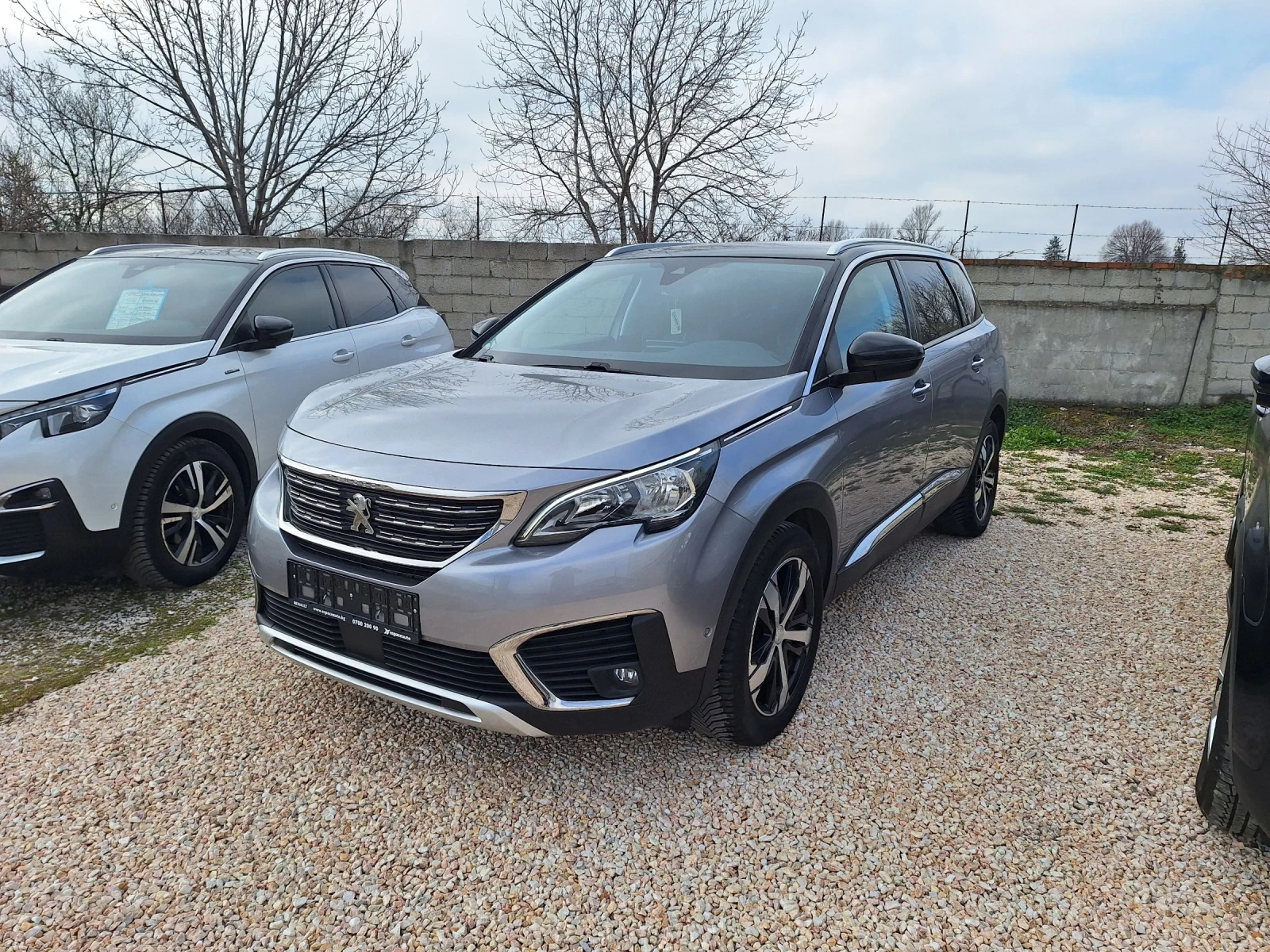 Peugeot 5008 1.6HDI* Автоматик/Навигация/Камера/Кросуей/Allure* | Auto.bg — изображение 1