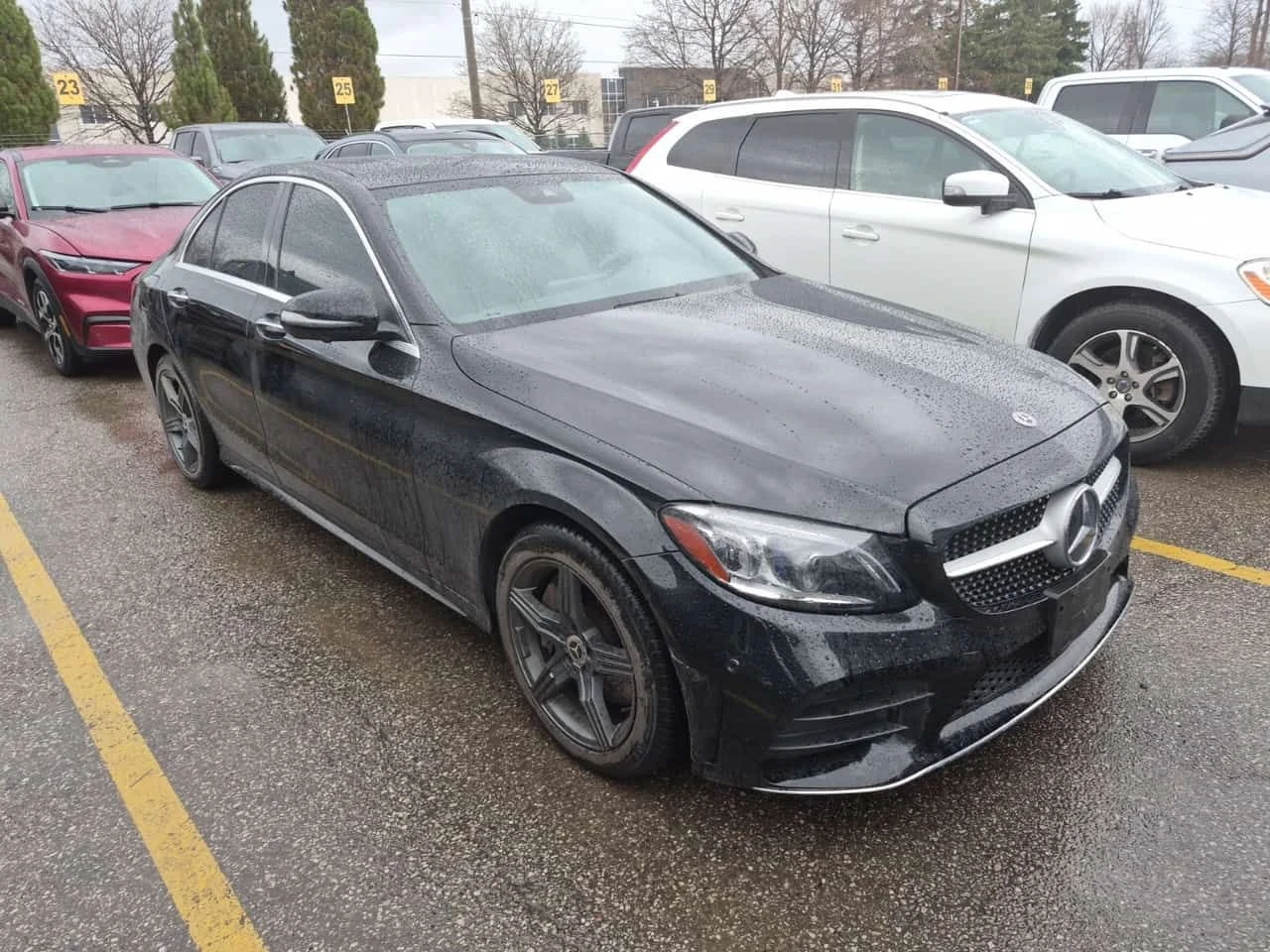 Mercedes-Benz C 300 AMG Line * Multibeam * CARFAX * Два чифта джанти *, снимка 2 - Автомобили и джипове - 54221934