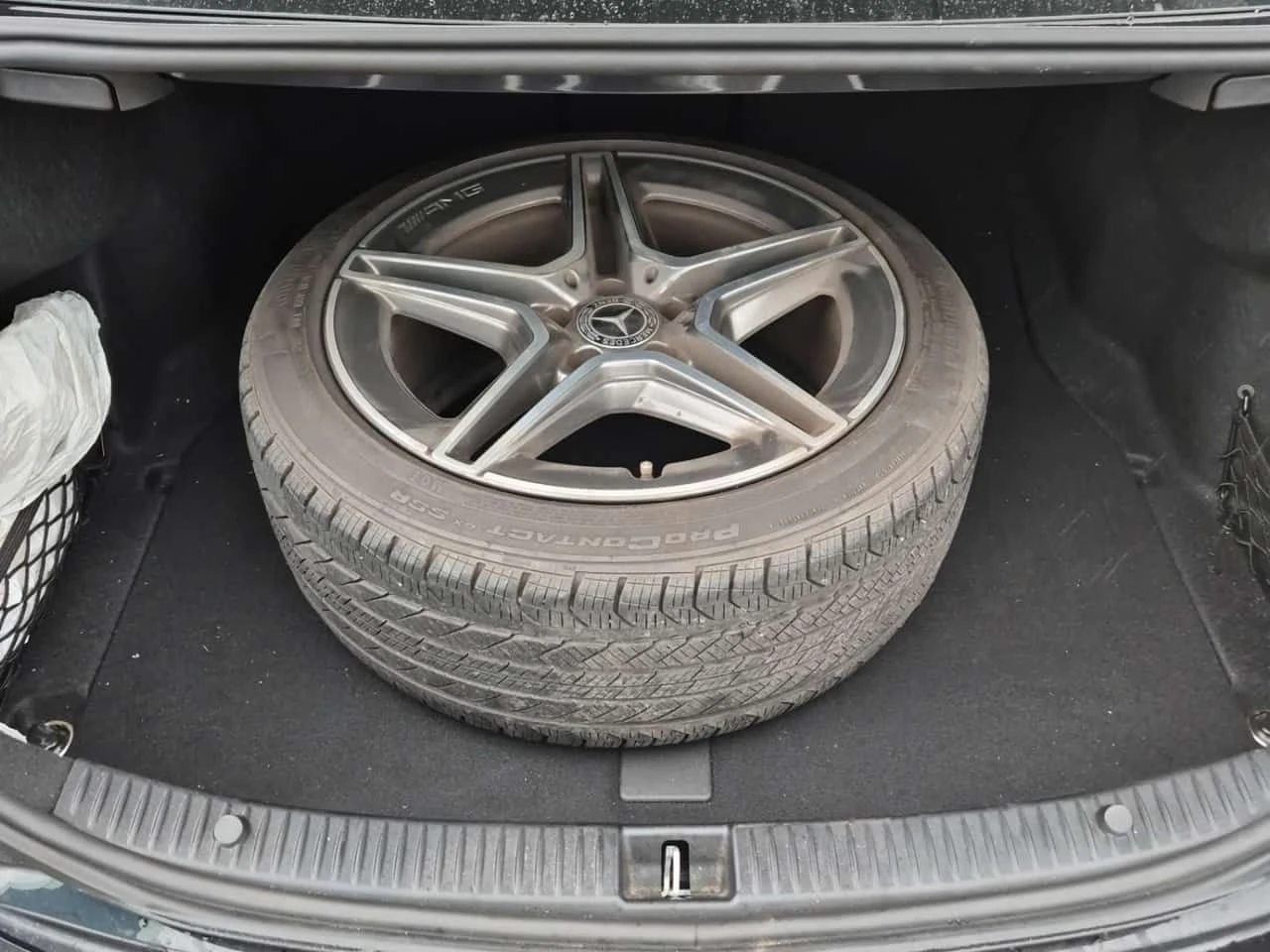 Mercedes-Benz C 300 AMG Line * Multibeam * CARFAX * Два чифта джанти *, снимка 13 - Автомобили и джипове - 54221934