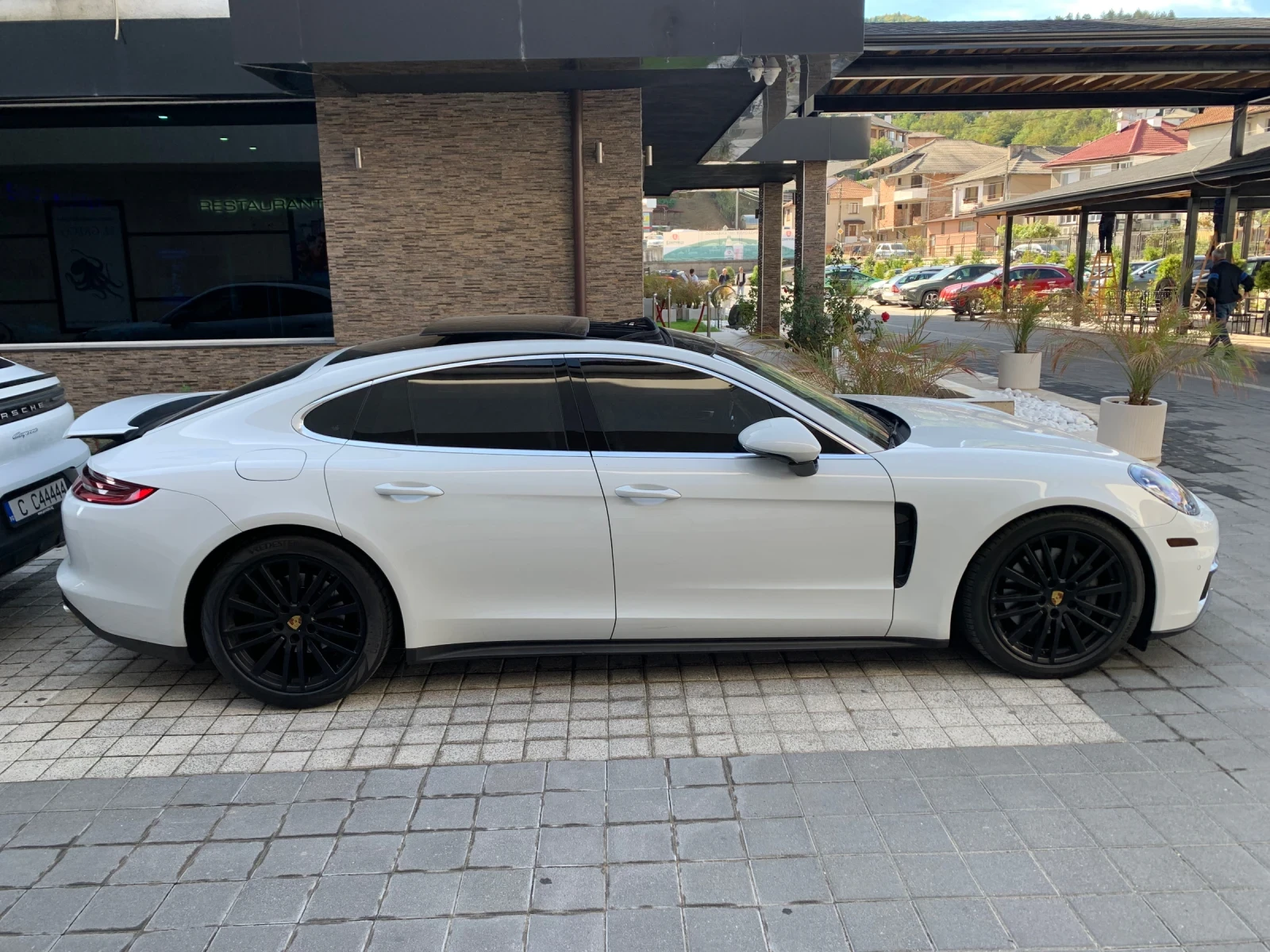 Porsche Panamera 4S SPORT CHRONO MATRIX NAPPA BOSE  ЛИЗИНГ БАРТЕР, снимка 17 - Автомобили и джипове - 56276272