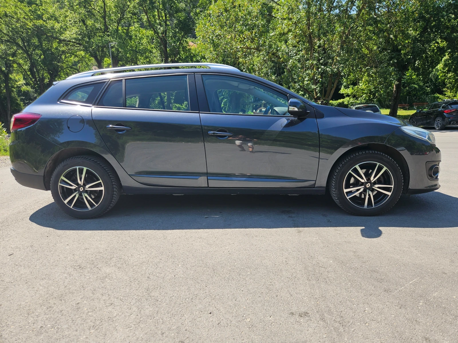 Renault Megane Grandtour 1.5 dCi, снимка 5 - Автомобили и джипове - 55188522