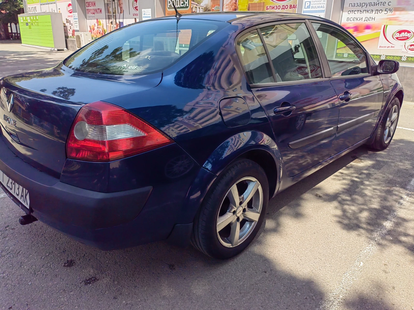 Renault Megane 1, 9 DCI, снимка 4 - Автомобили и джипове - 55351524