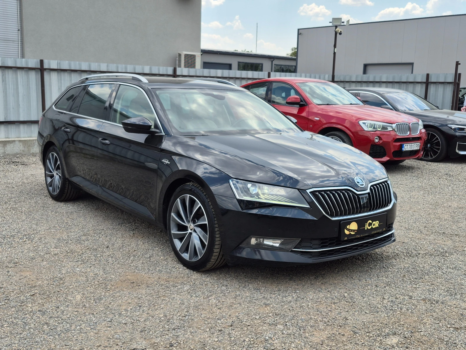 Skoda Superb 2.0TDI L&K 4x4 DSG KeyGO ACC Blind AHK Lane AHK, снимка 3 - Автомобили и джипове - 55572975
