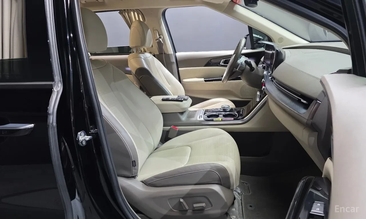Kia Carnival HIGH LIMOUSINE/ ОБДУХ / 360 КАМЕРИ / ПАНО / FULL, снимка 11 - Автомобили и джипове - 55751831