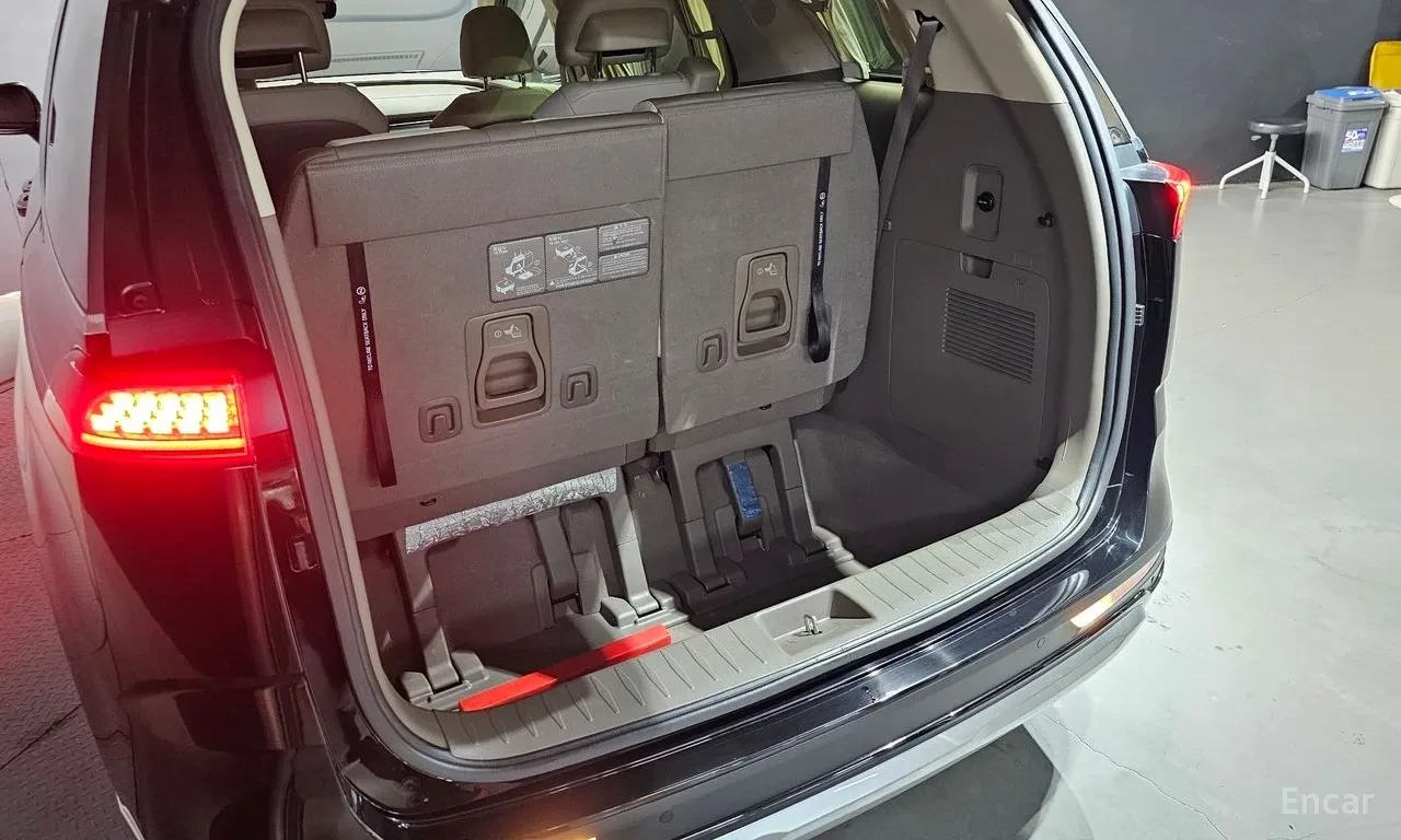 Kia Carnival HIGH LIMOUSINE/ ОБДУХ / 360 КАМЕРИ / ПАНО / FULL, снимка 17 - Автомобили и джипове - 55751831