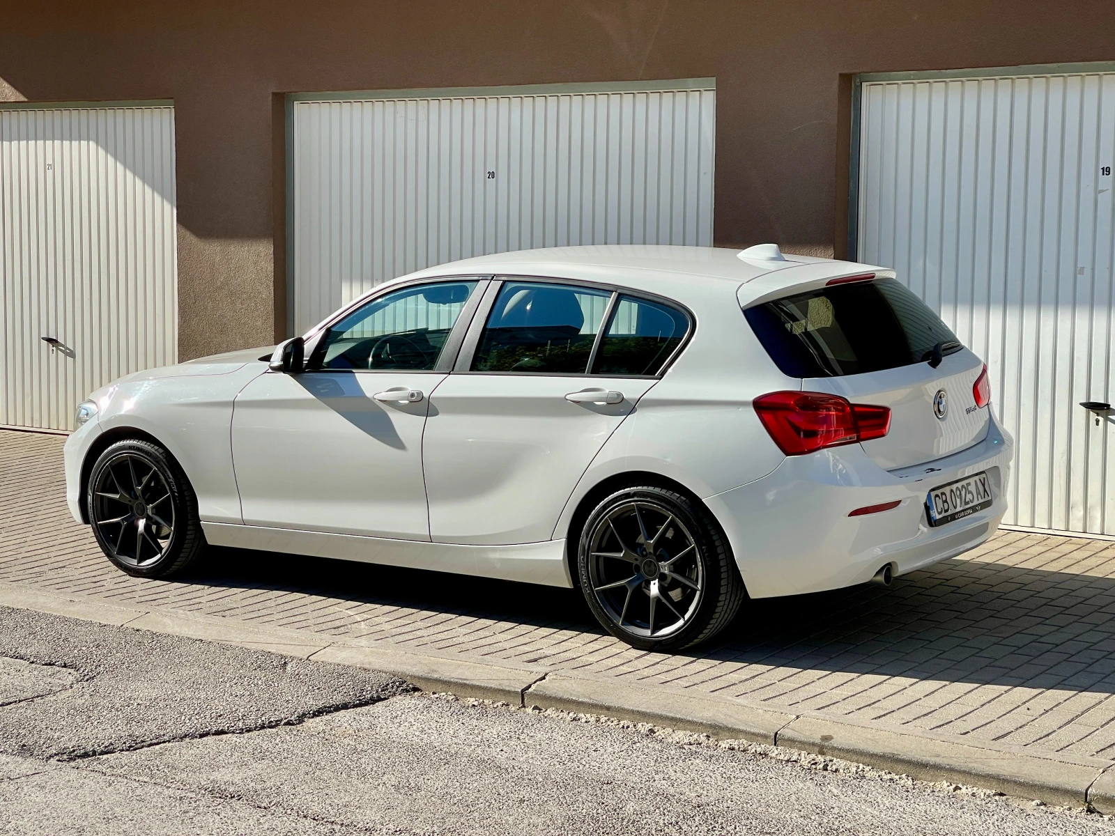 BMW 116 F21, снимка 3 - Автомобили и джипове - 56023439