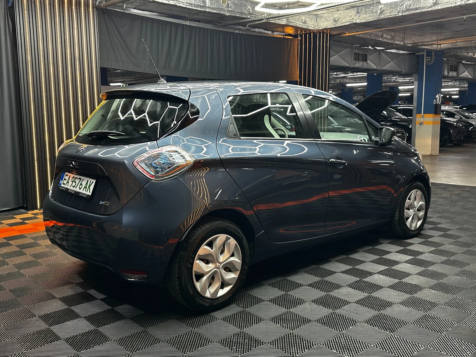 Renault Zoe 41kw/73000км, снимка 4 - Автомобили и джипове - 56097596
