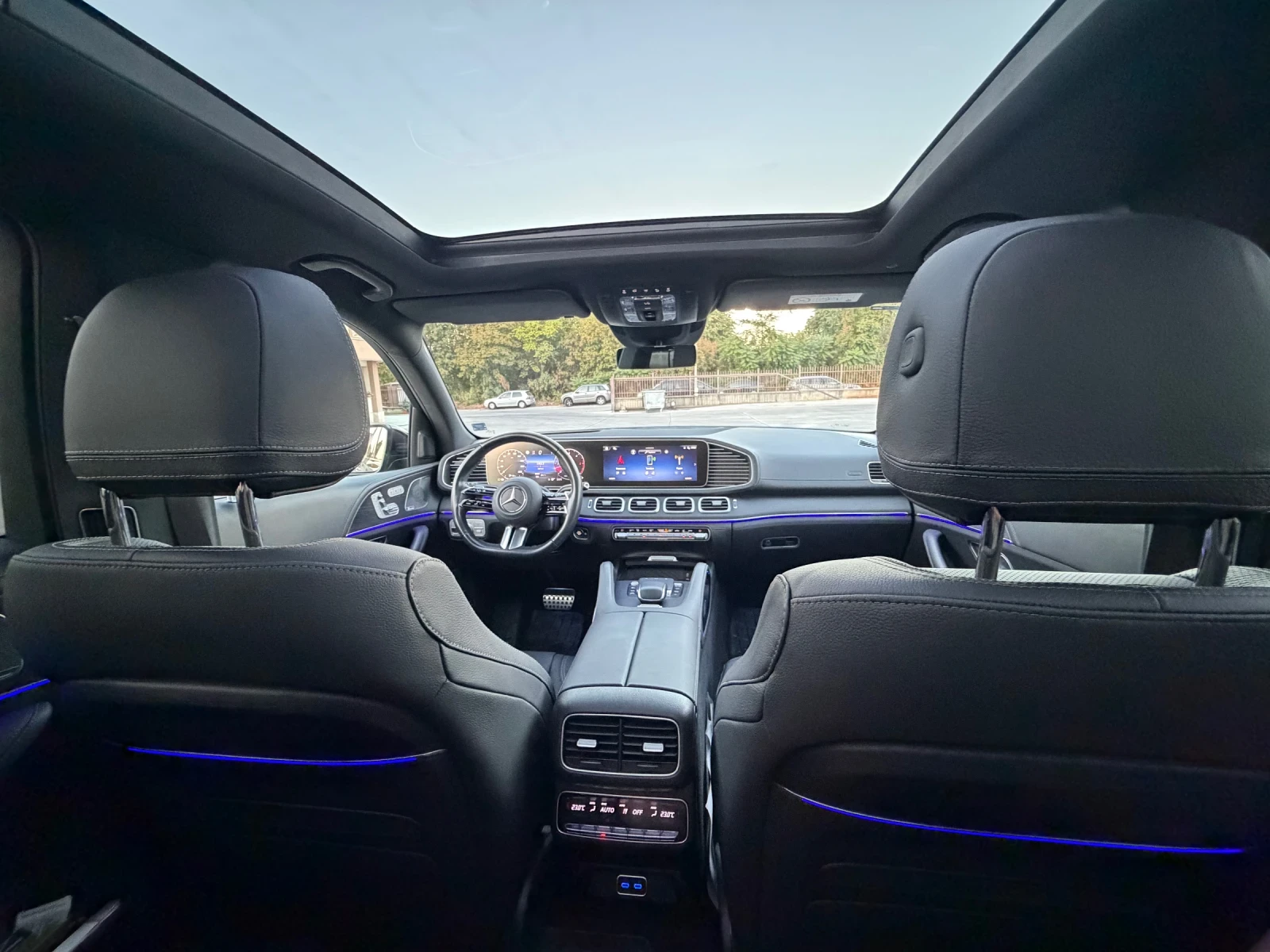 Mercedes-Benz GLE 450 4MATIC* AMG* Burmester* PANO* Гаранция, снимка 14 - Автомобили и джипове - 56124209