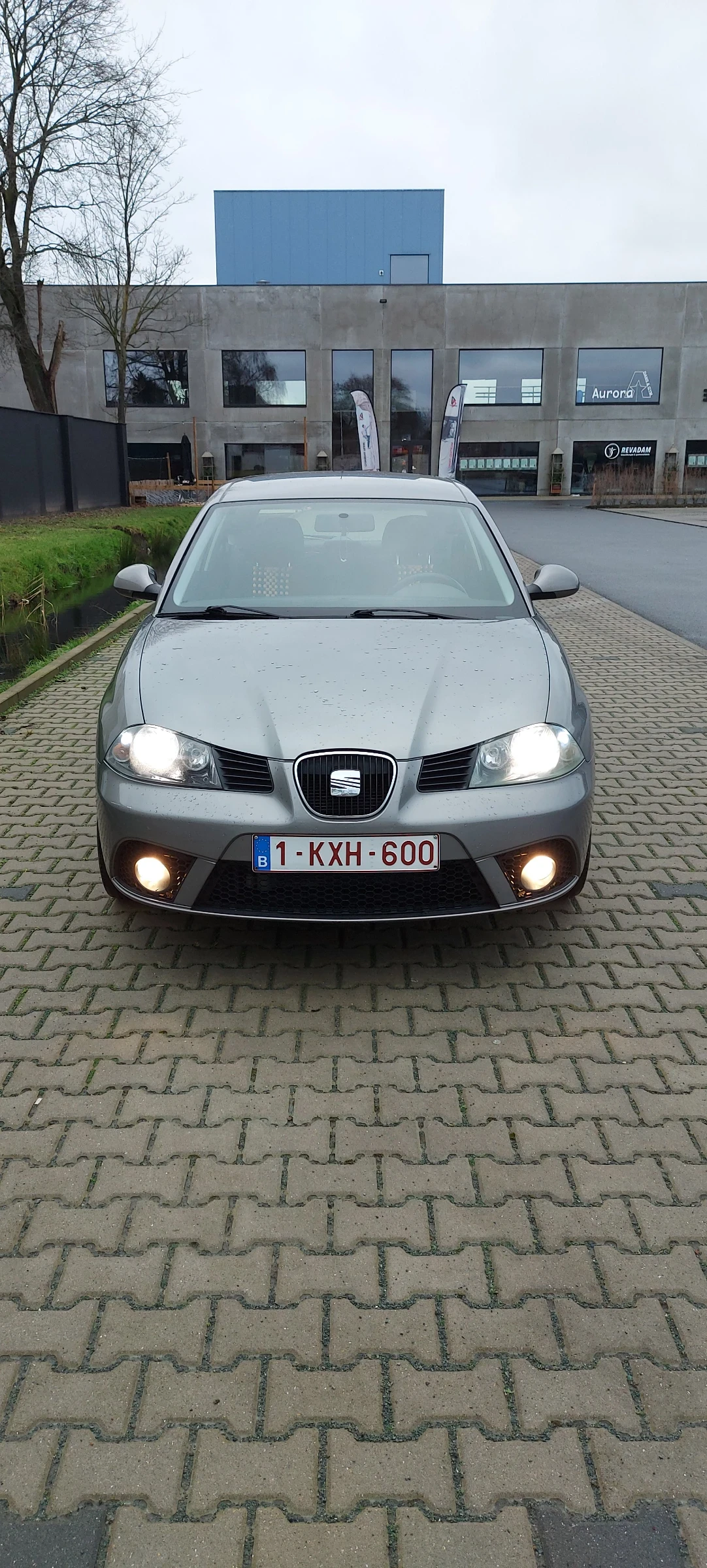Seat Ibiza КЛИМАТРОНИК
