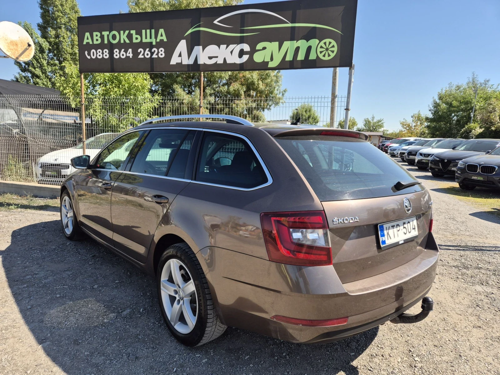 Skoda Octavia 1.6-TDI///АВТОМАТИК///ДИСТРОНИК , снимка 3 - Автомобили и джипове - 56185435