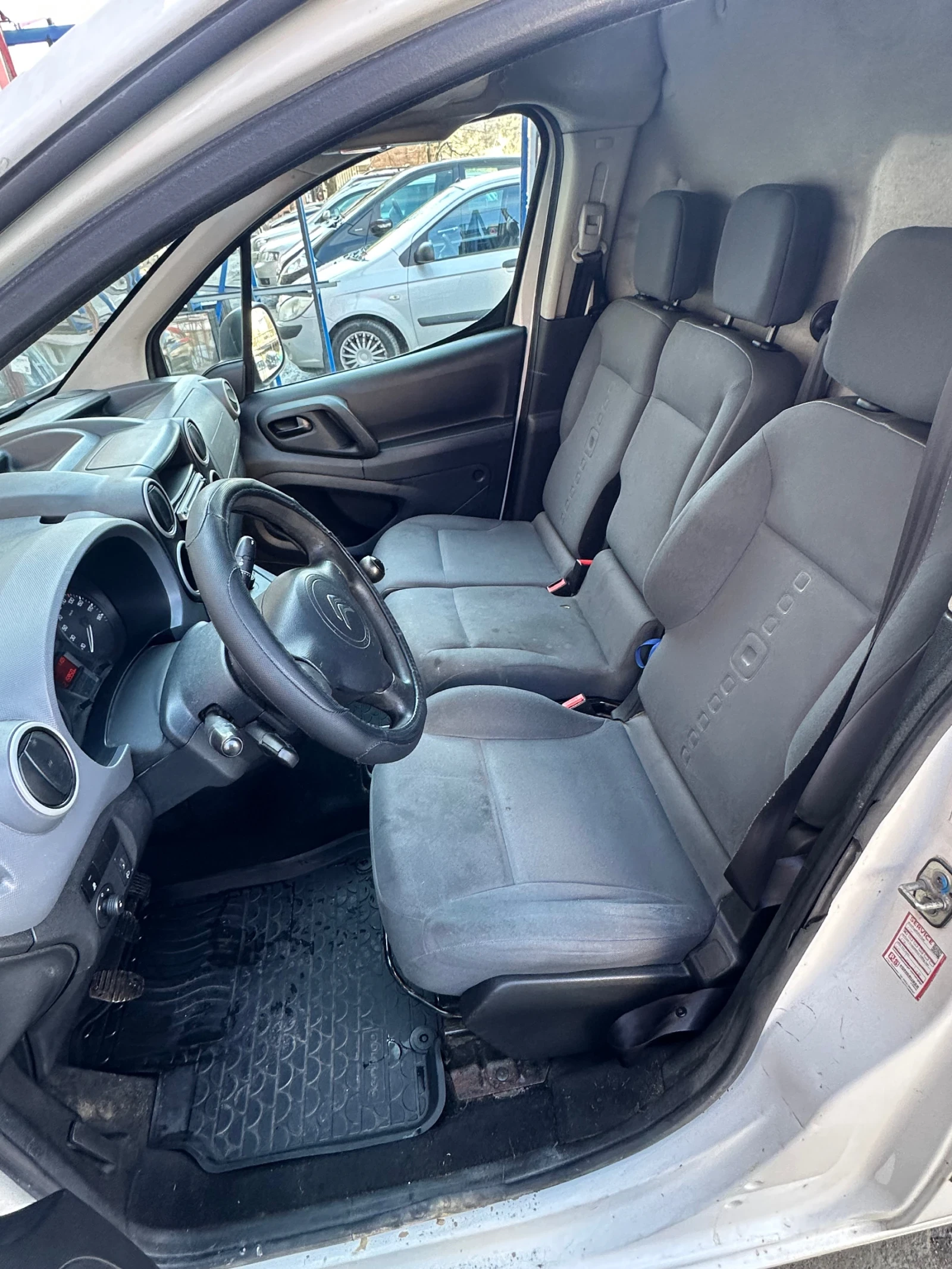 Citroen Berlingo Maxi, снимка 10 - Автомобили и джипове - 56321472