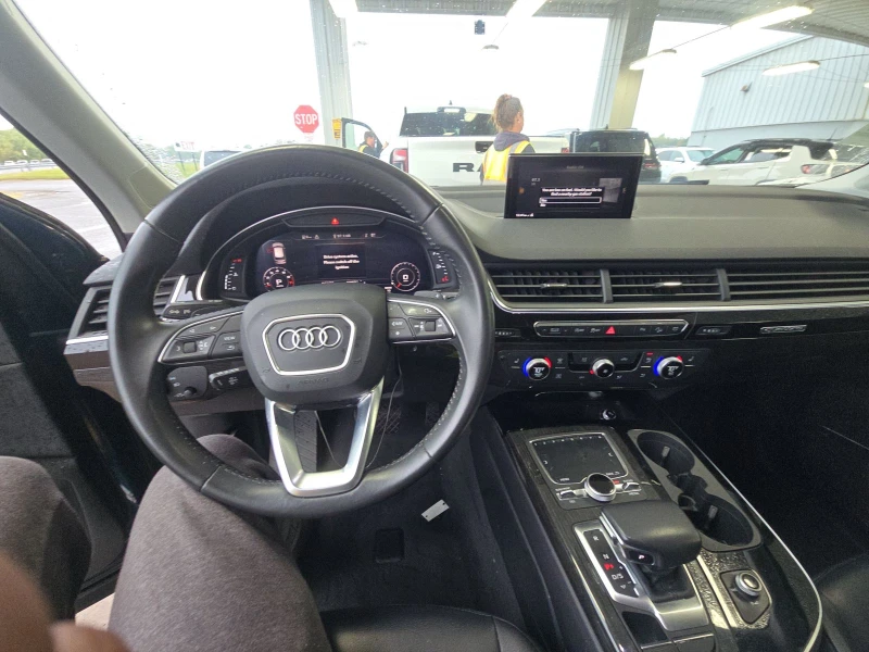 Audi Q7 BOSE* ПАНОРАМА* KEYLESS* НАВИ* КАМЕРИ* , снимка 8 - Автомобили и джипове - 47438713